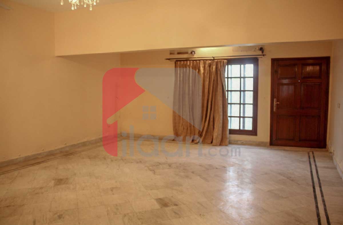 300 Sq.yd House for Sale in Phase 4, DHA Karachi