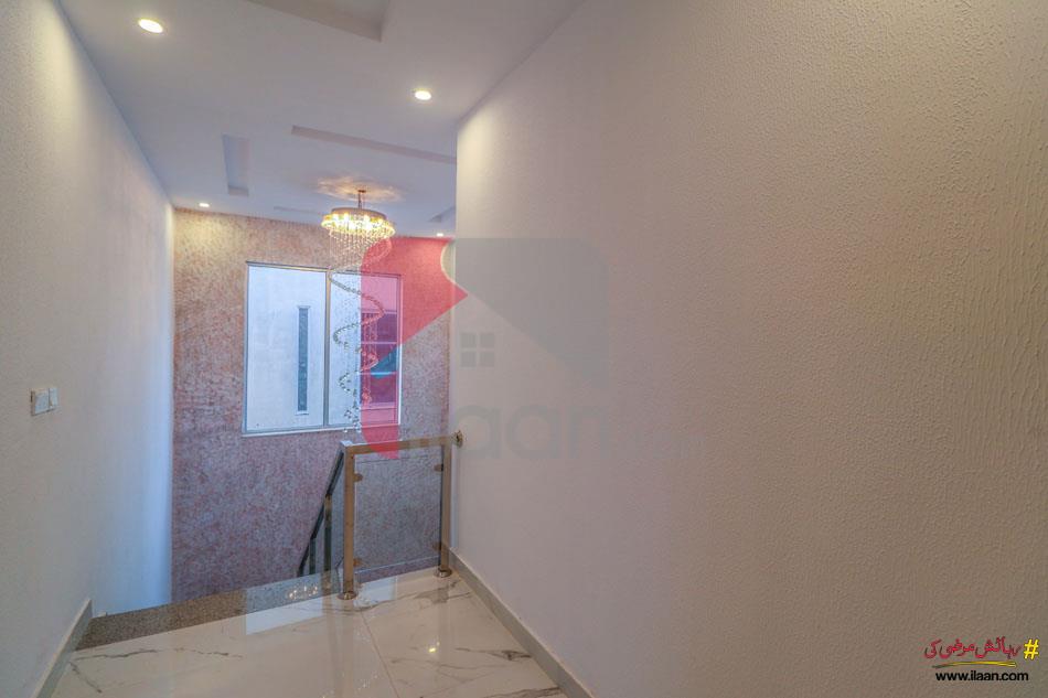 10 Marla House for Sale in Formanites Housing Scheme, Lahore