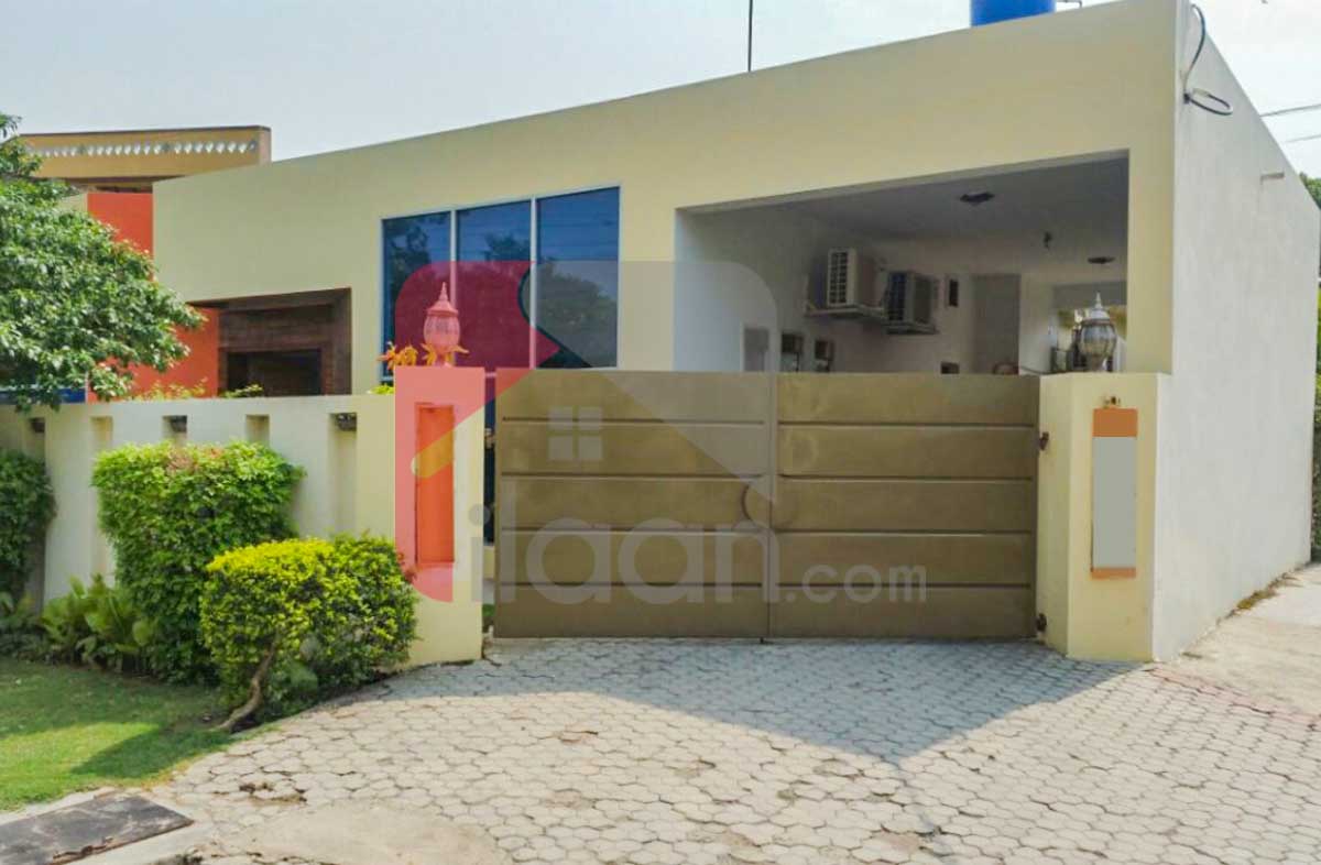 1 Kanal Office for Sale in New Garden Town, Lahore