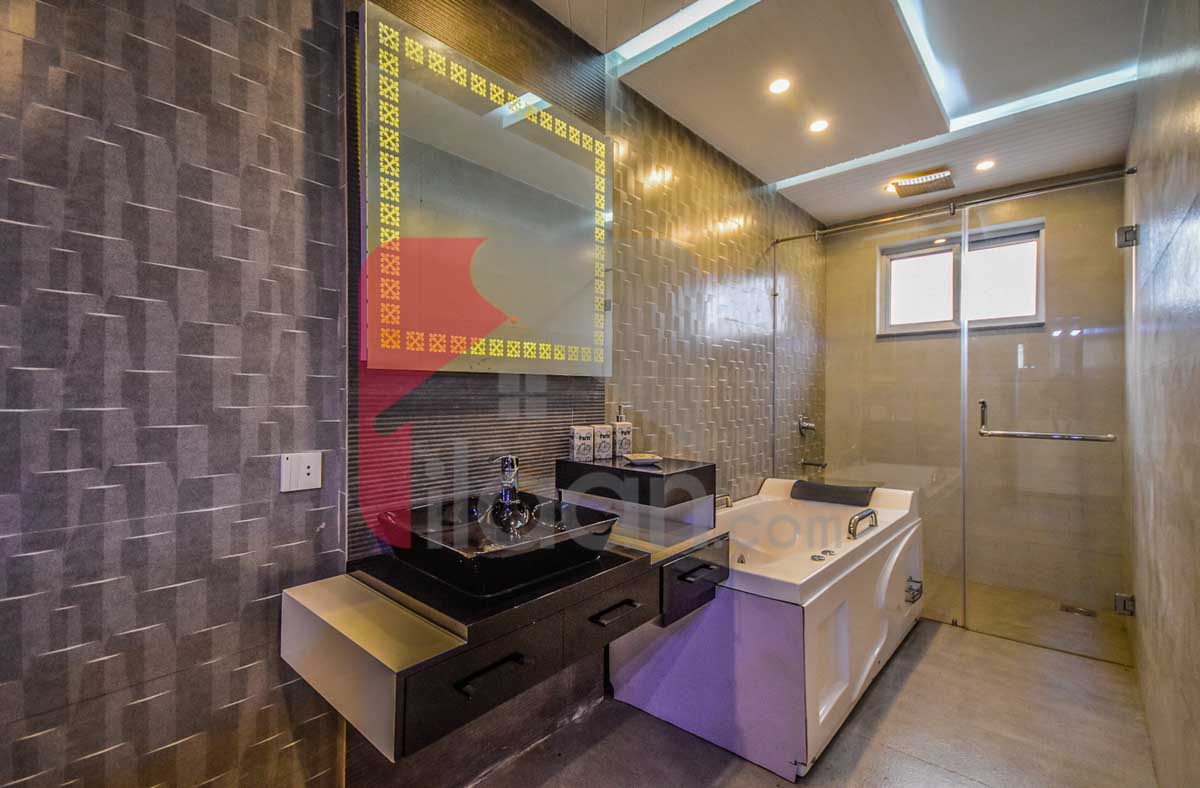 10 Marla House for Sale in Phase 6, DHA Lahore