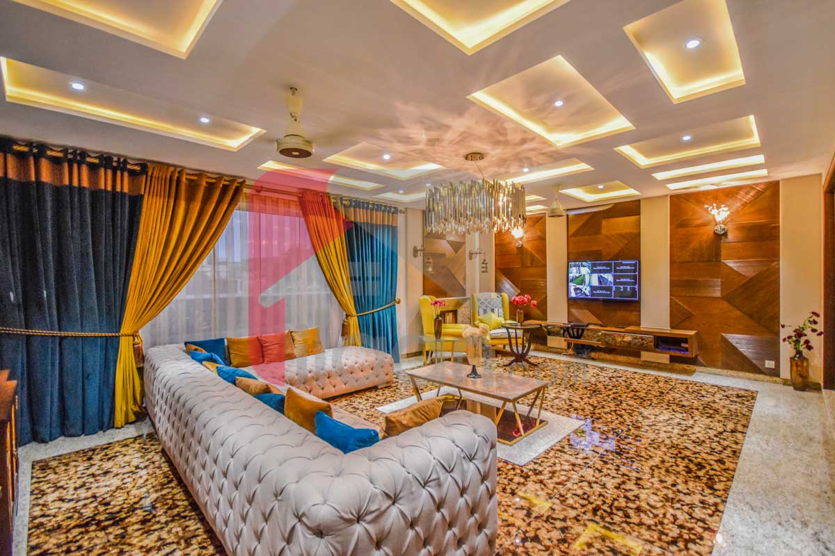 10 Marla House for Sale in State Life Housing Society, Lahore