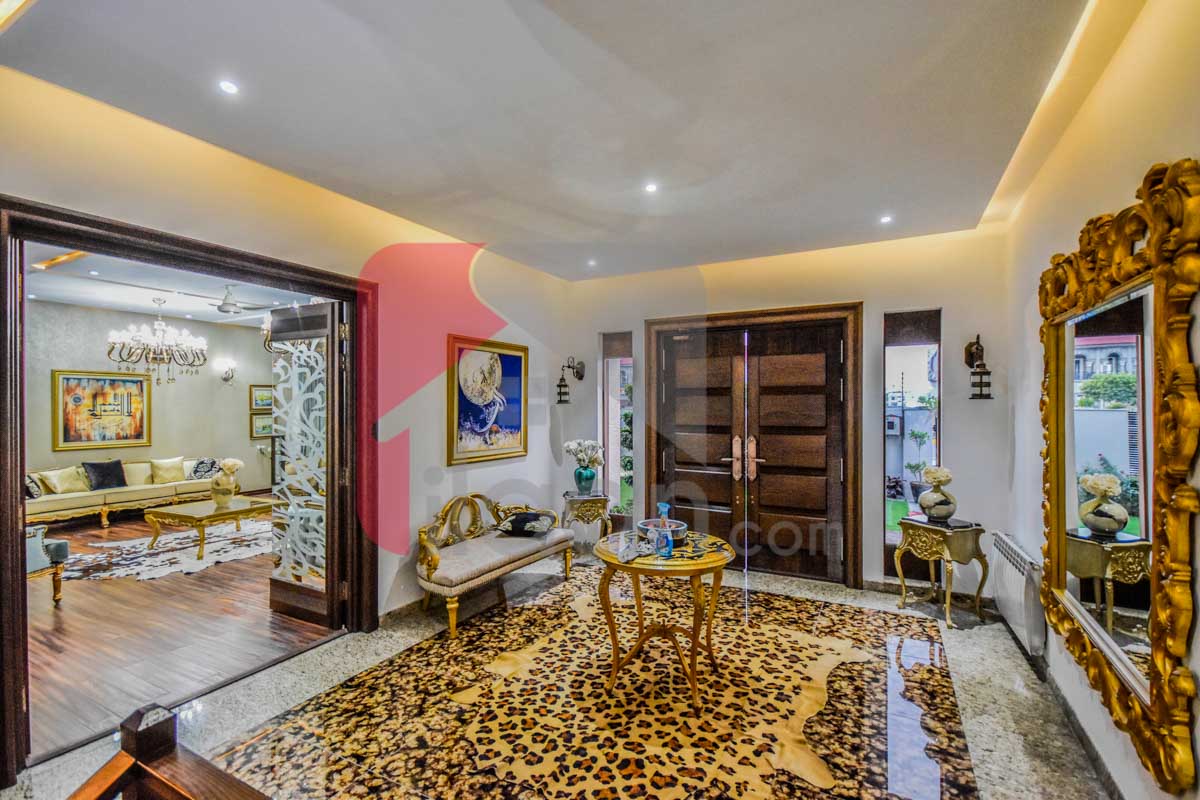 10 Marla House for Sale in State Life Housing Society, Lahore