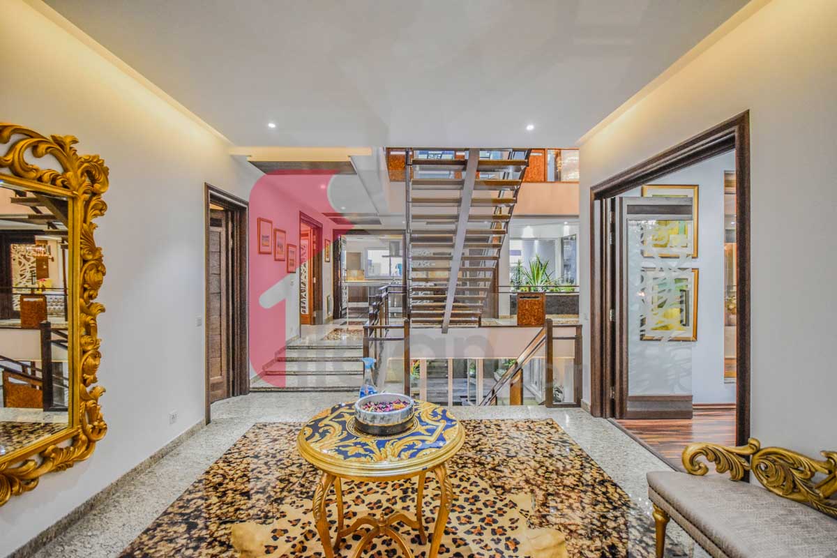 10 Marla House for Sale in State Life Housing Society, Lahore