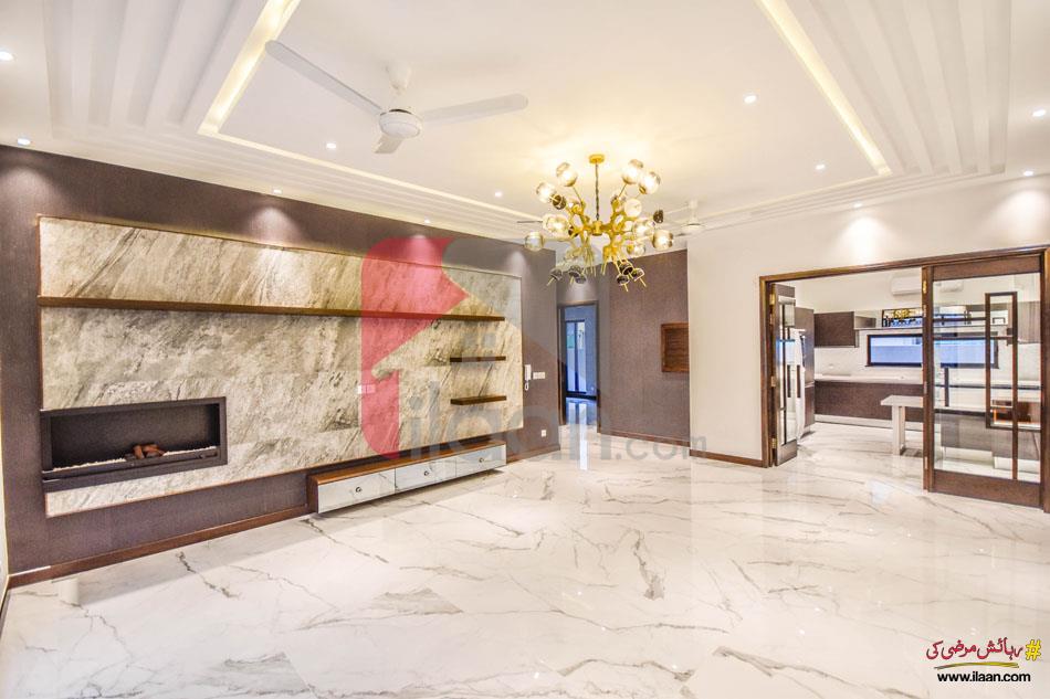 10 Marla House for Sale in State Life Housing Society, Lahore