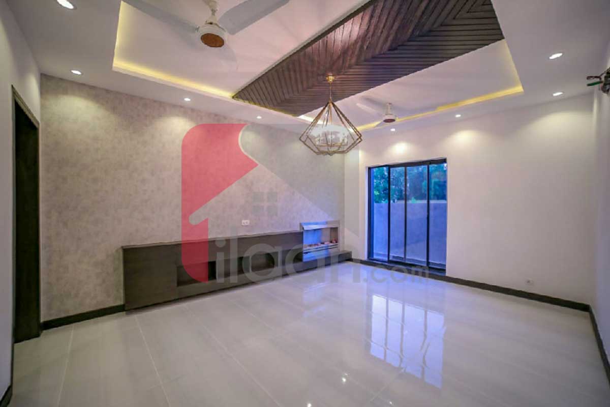 10 Marla House for Sale in Phase 6, DHA Lahore