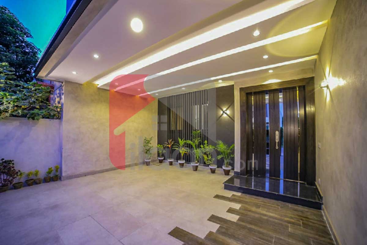 10 Marla House for Sale in Phase 6, DHA Lahore