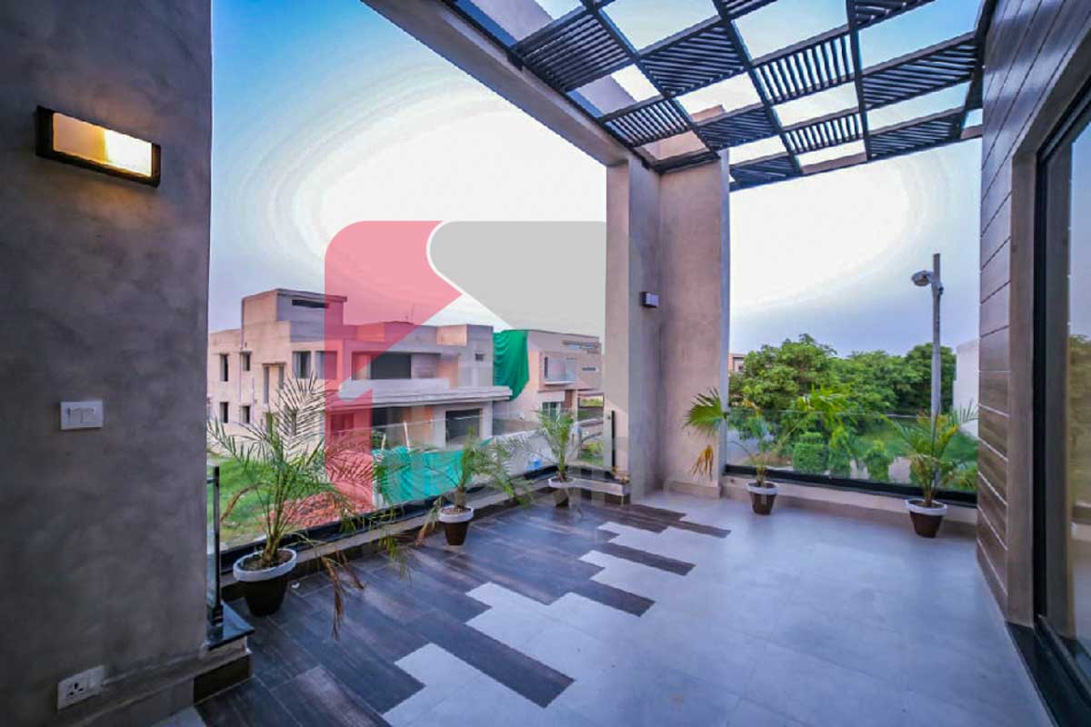 10 Marla House for Sale in Phase 6, DHA Lahore