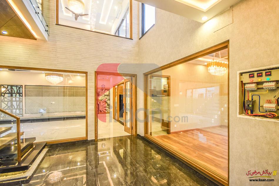 10 Marla House for Sale in Phase 3, DHA Lahore