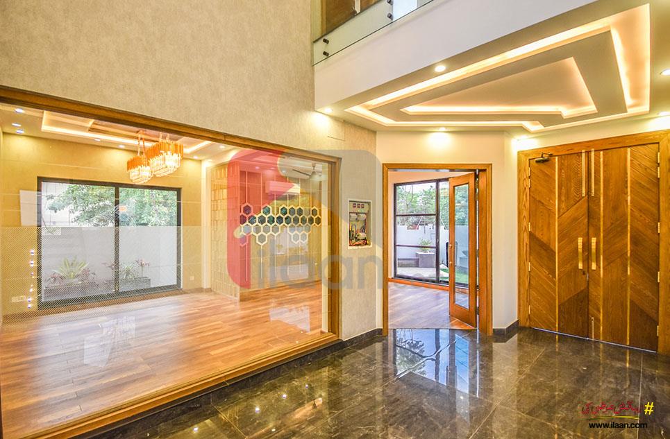 10 Marla House for Sale in Phase 3, DHA Lahore