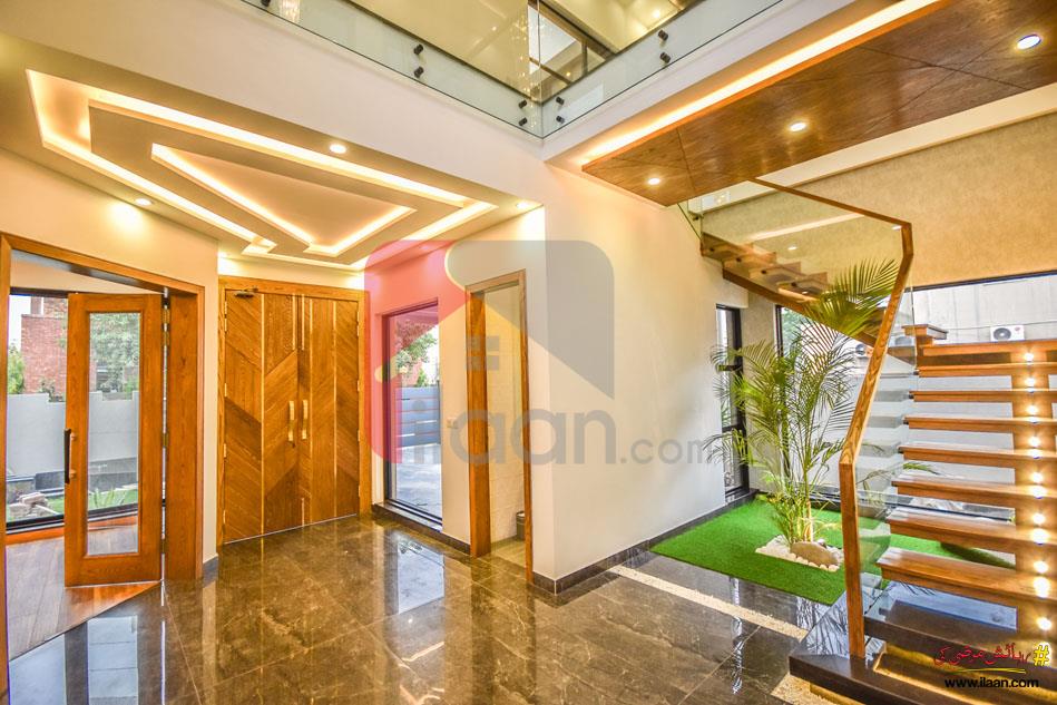 10 Marla House for Sale in Phase 3, DHA Lahore