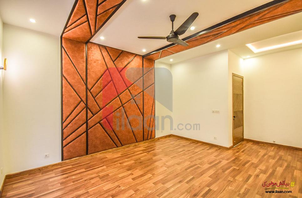 10 Marla House for Sale in Phase 3, DHA Lahore