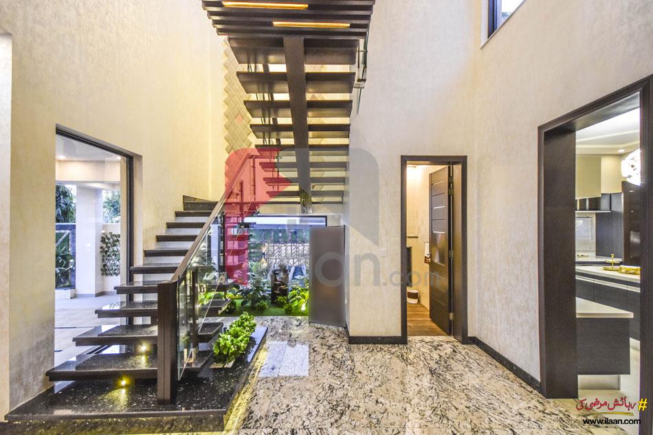 10 Marla House for Sale in Phase 6, DHA Lahore