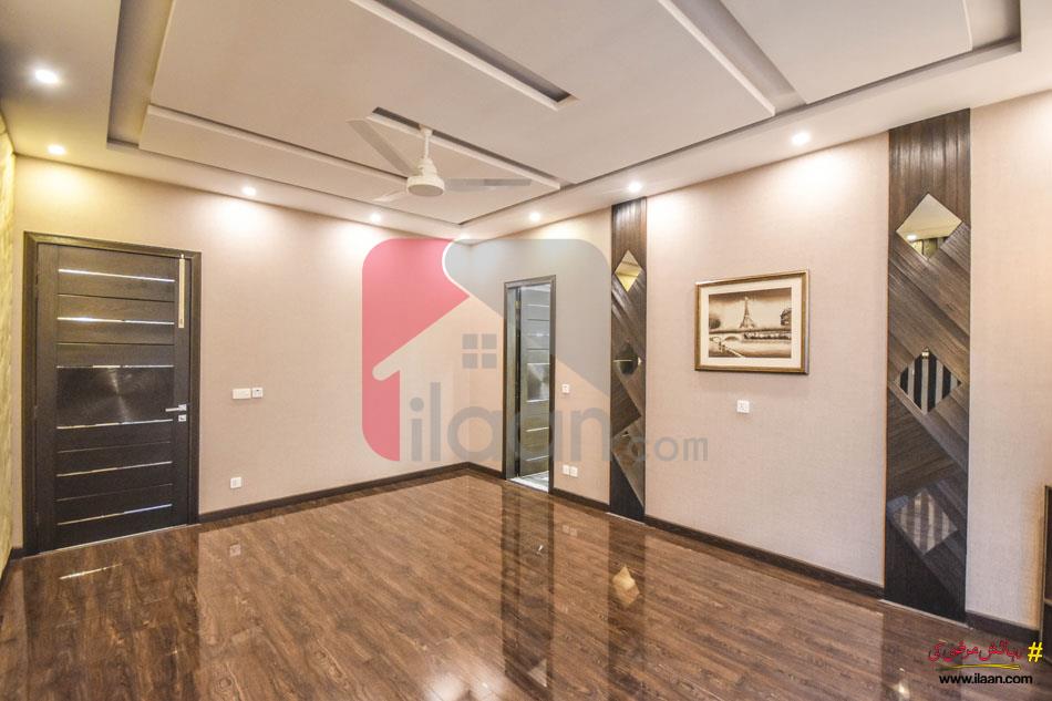 10 Marla House for Sale in Phase 6, DHA Lahore