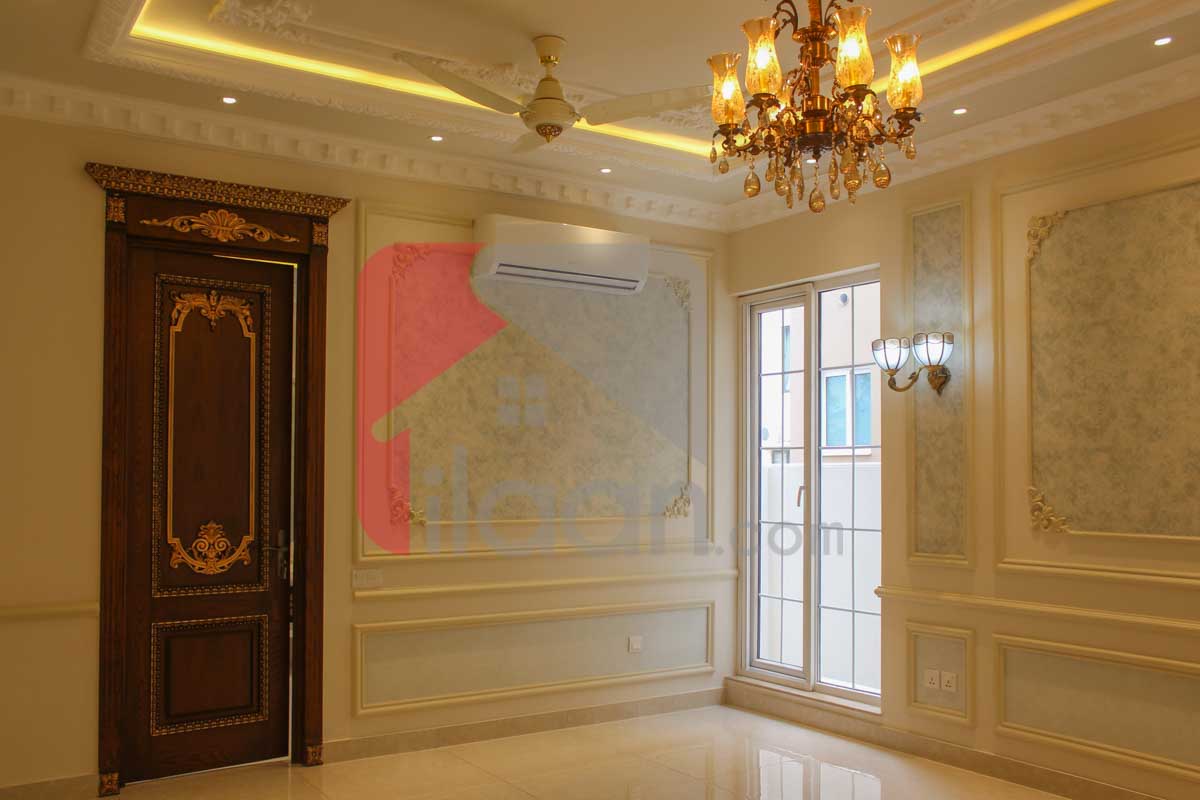 1 Kanal House for Sale in Block L, Phase 8 Ex Air Avenue, DHA Lahore