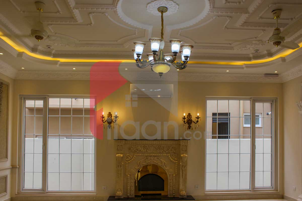 1 Kanal House for Sale in Block L, Phase 8 Ex Air Avenue, DHA Lahore