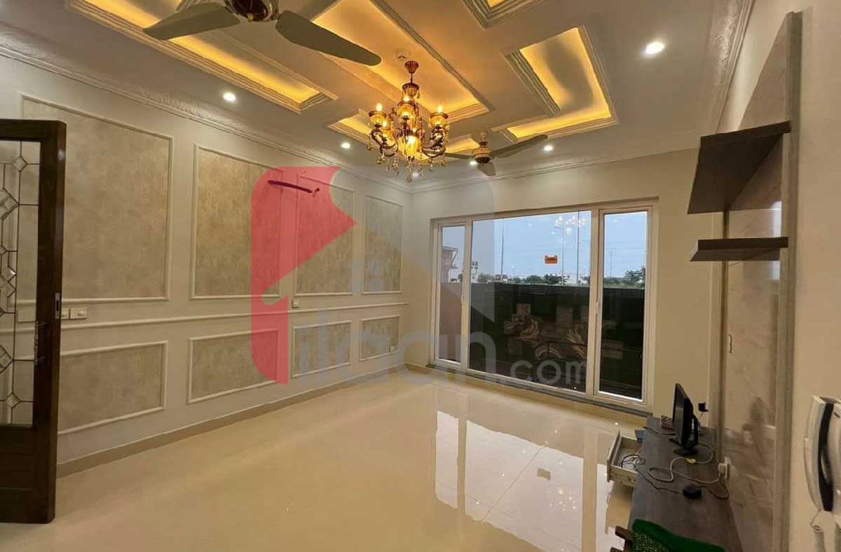 12 Marla House for Sale in Block Y, Phase 7, DHA Lahore