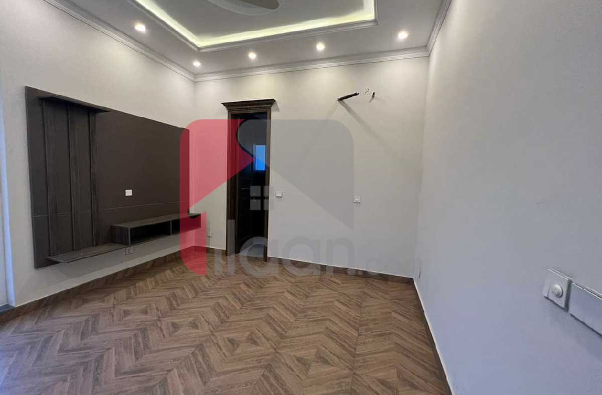 12 Marla House for Sale in Block Y, Phase 7, DHA Lahore