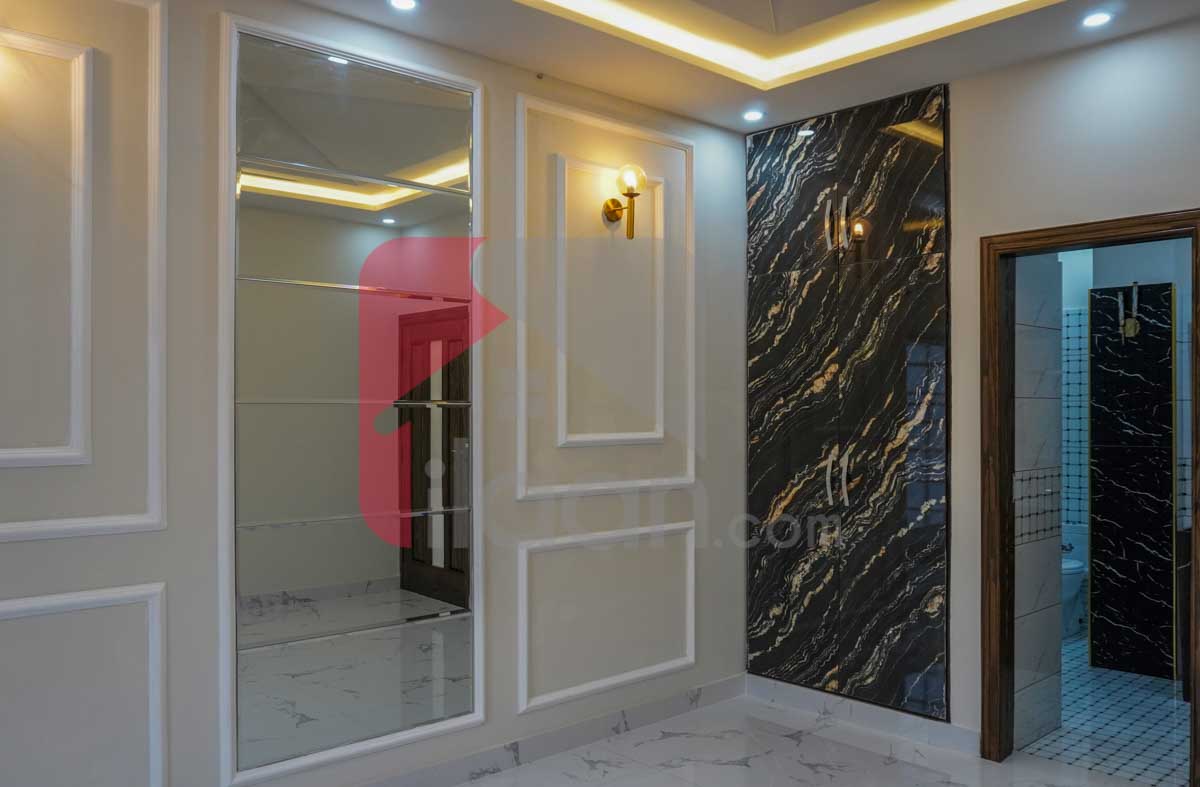7.5 Marla House for Sale in Block Q, Phase 2, Johar Town, Lahore