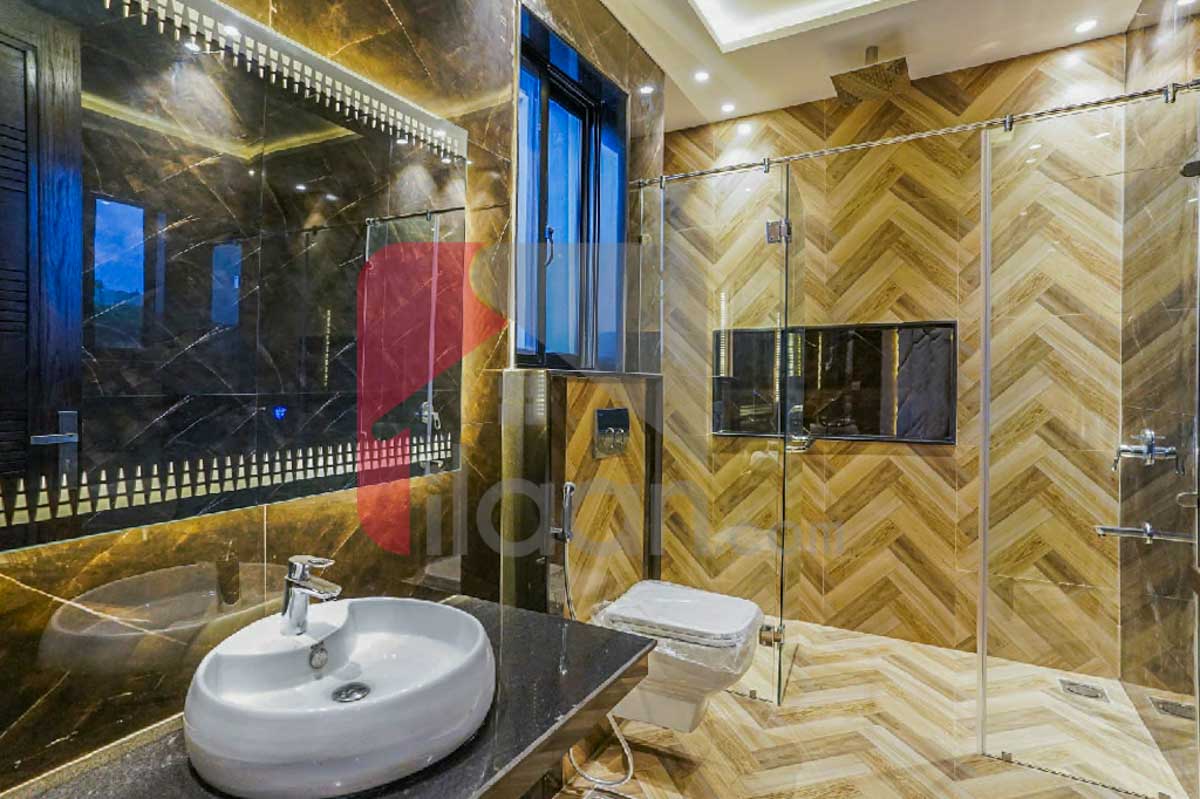 10 Marla House for Sale in Phase 7, DHA Lahore