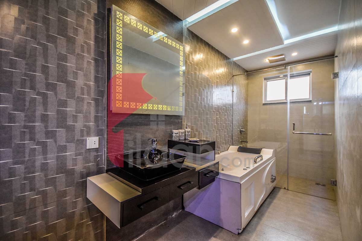 8 Marla House for Sale in Phase 6, DHA Lahore