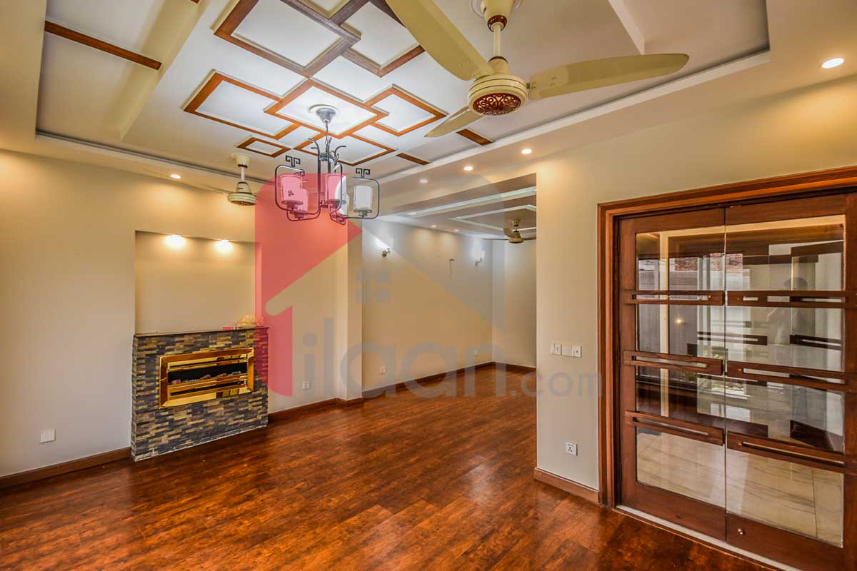 8 Marla House for Sale in Phase 6, DHA Lahore