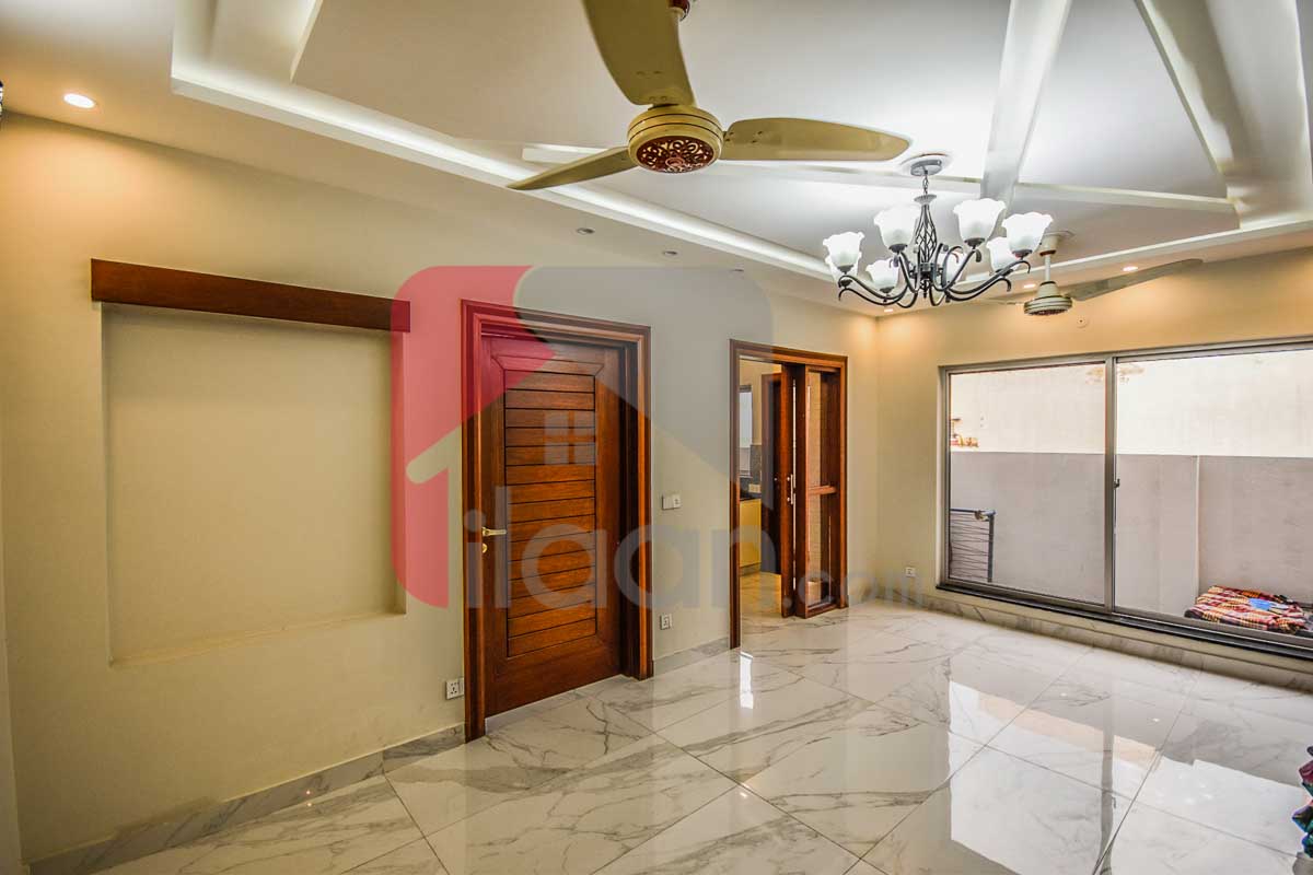 8 Marla House for Sale in Phase 6, DHA Lahore