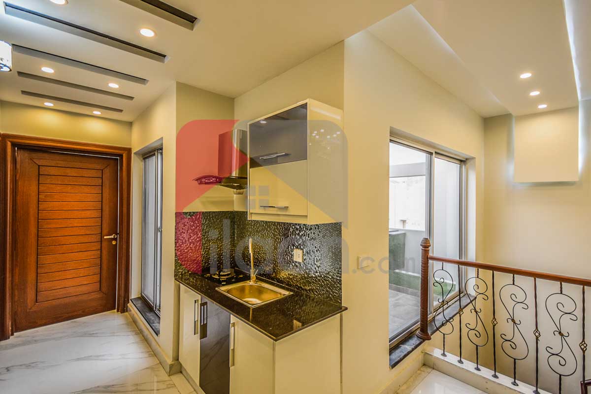 8 Marla House for Sale in Phase 6, DHA Lahore