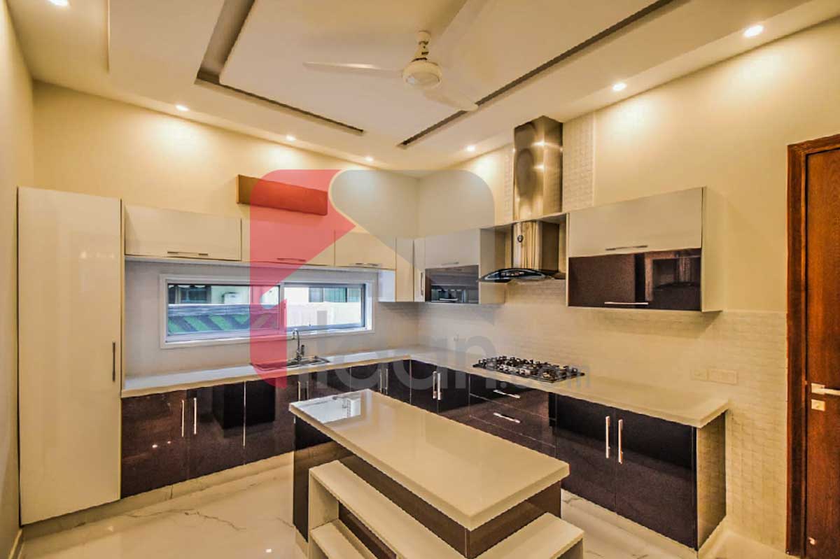 10 Marla House for Sale in Phase 6, DHA Lahore