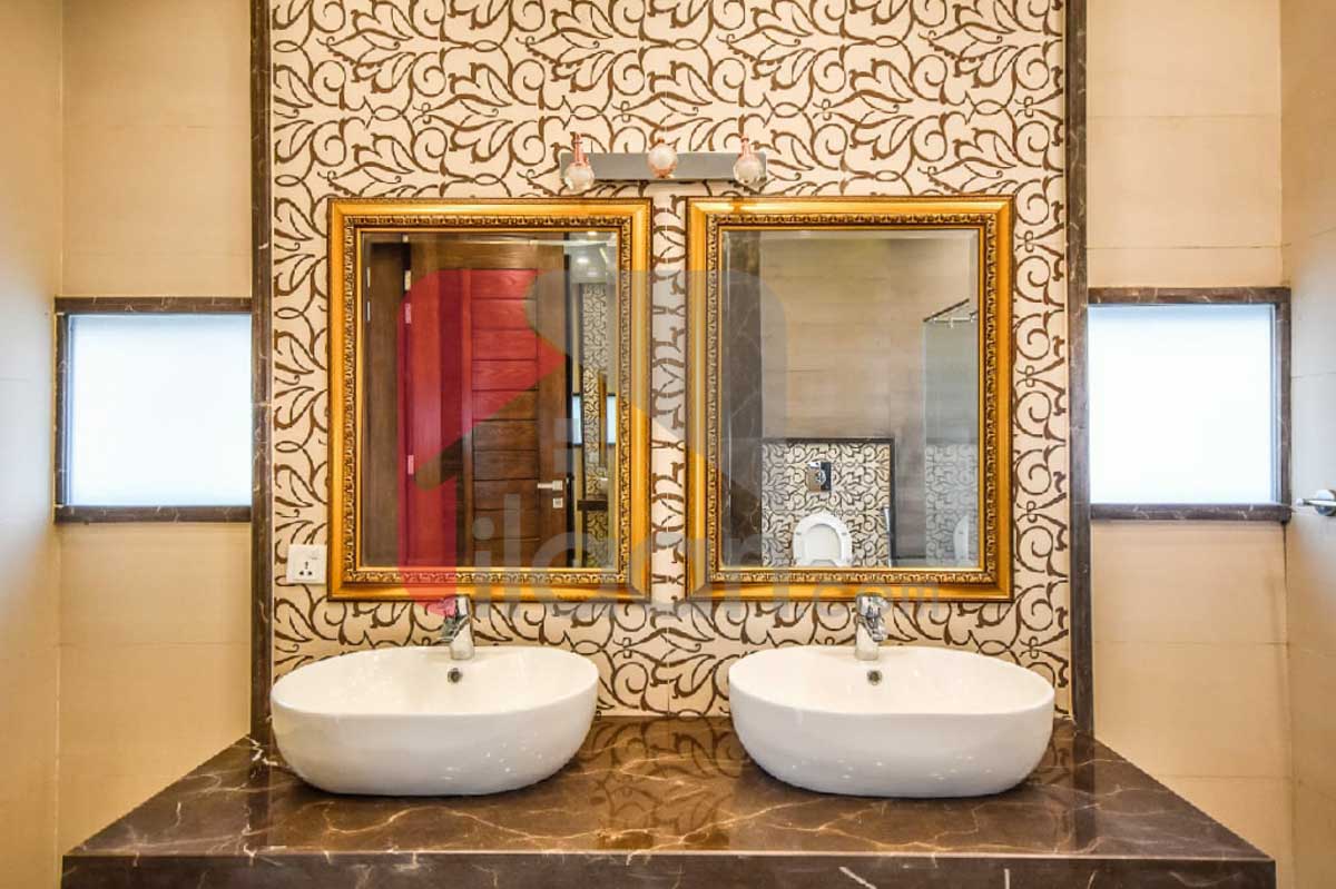 10 Marla House for Sale in Phase 6, DHA Lahore