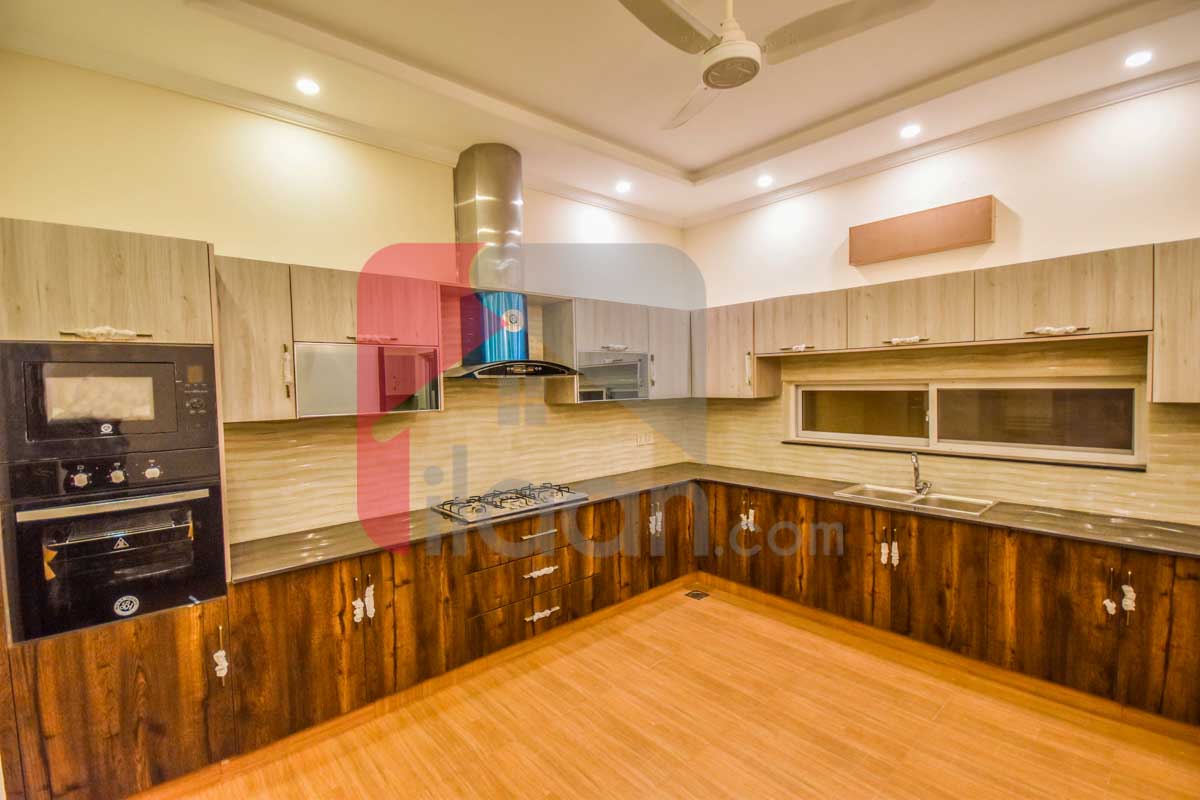 10 Marla House for Sale in Phase 6, DHA Lahore