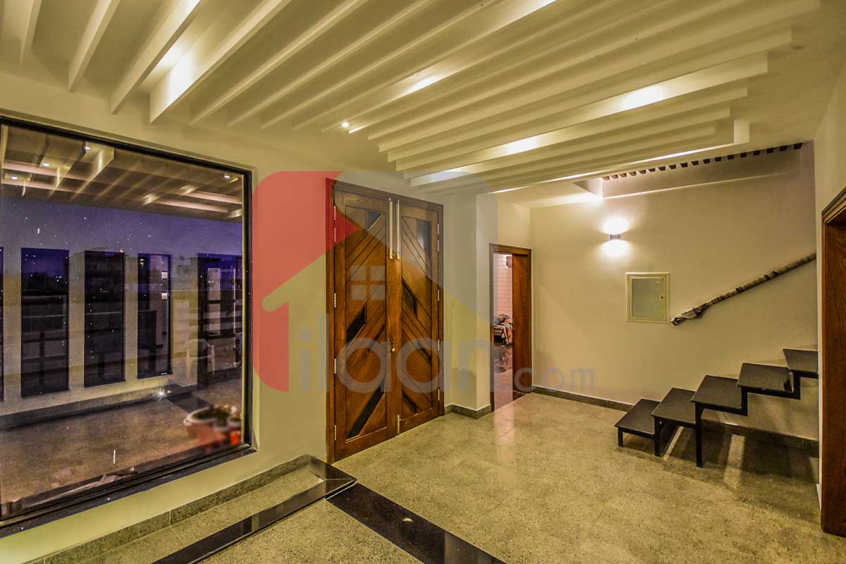 10 Marla House for Sale in Phase 6, DHA Lahore