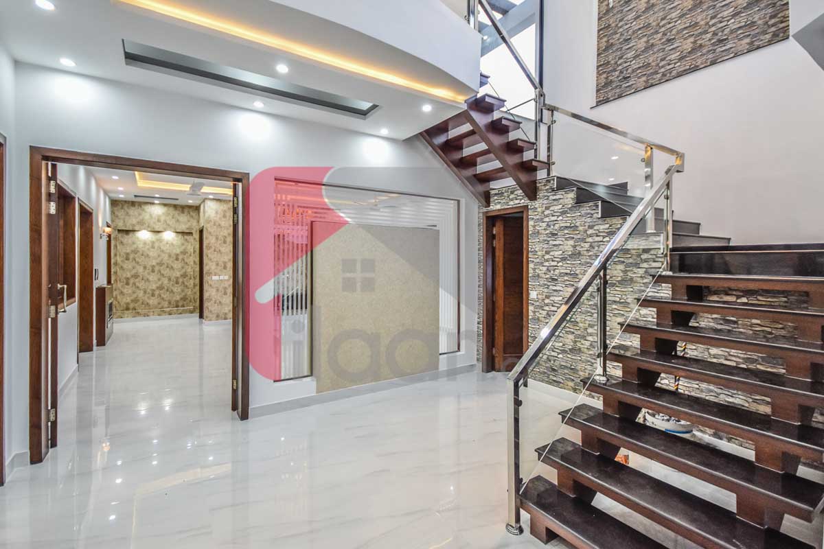10 Marla House for Sale in Phase 6, DHA Lahore