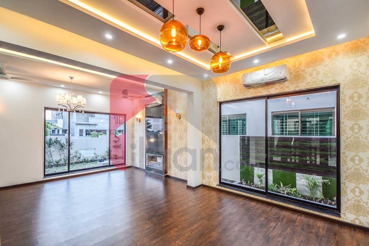 10 Marla House for Sale in Phase 6, DHA Lahore