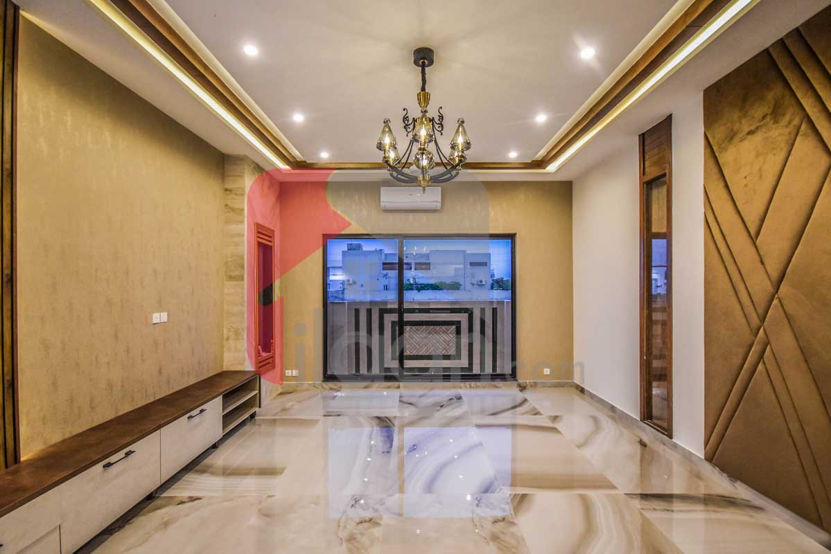 10 Marla House for Sale in State Life Housing Society, Lahore