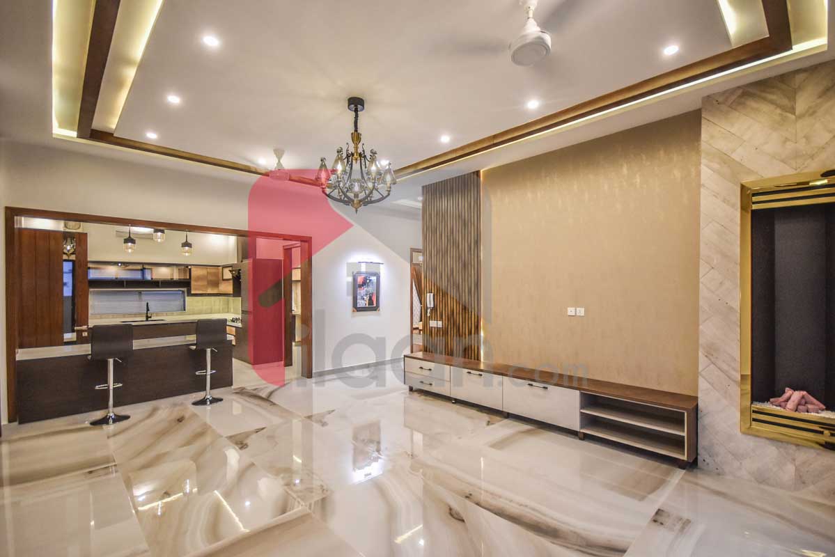 10 Marla House for Sale in State Life Housing Society, Lahore