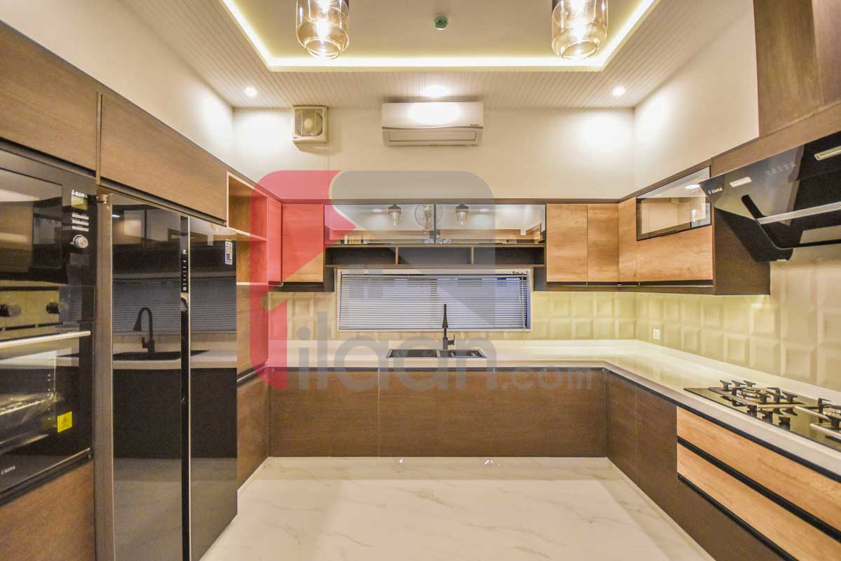 10 Marla House for Sale in State Life Housing Society, Lahore