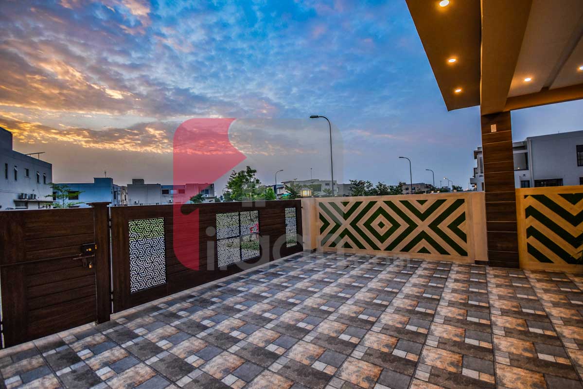 10 Marla House for Sale in State Life Housing Society, Lahore