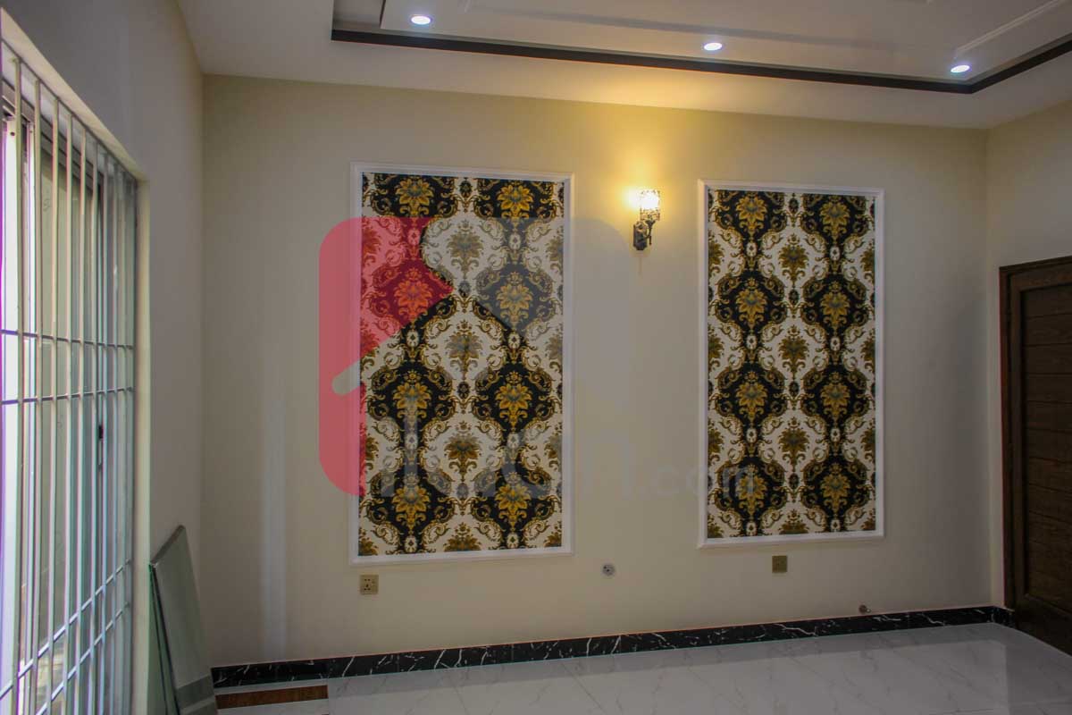 10 Marla House for Sale in Architects Engineers Housing Society, Lahore