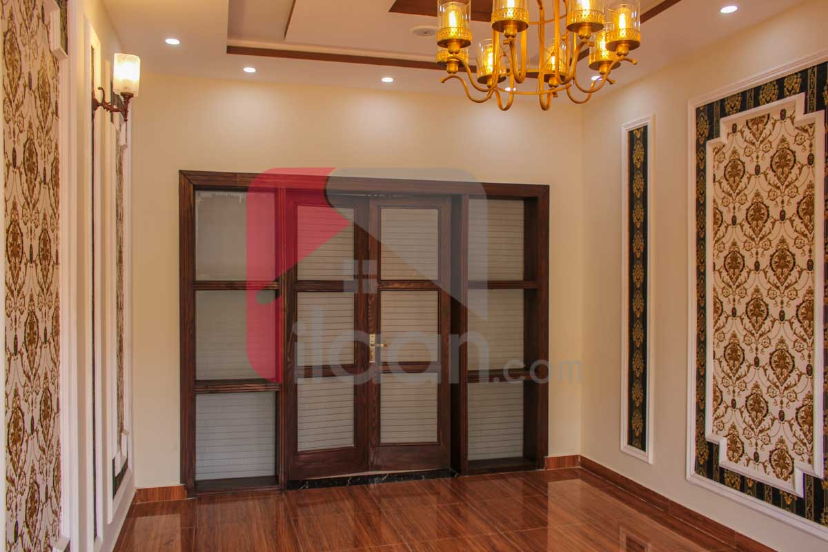 10 Marla House for Sale in Architects Engineers Housing Society, Lahore