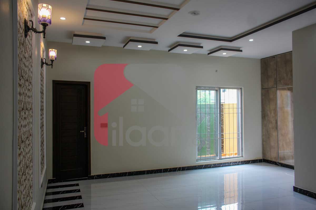 10 Marla House for Sale in Architects Engineers Housing Society, Lahore
