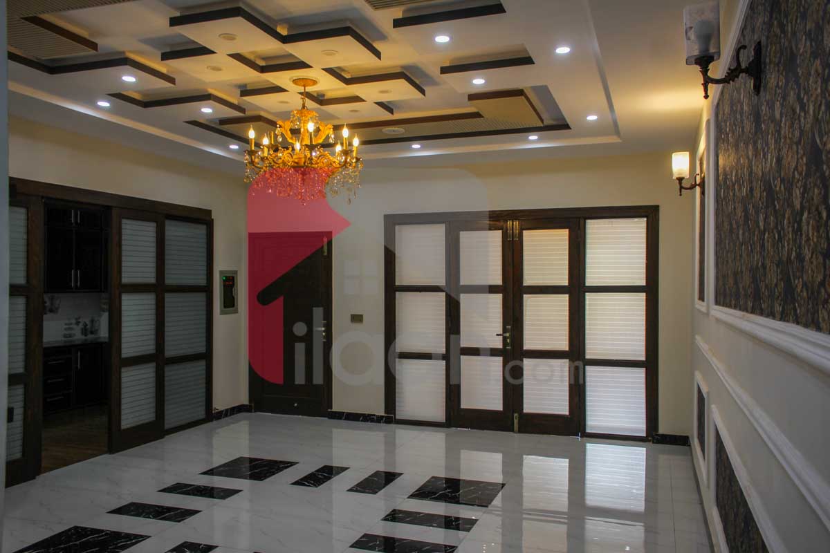 10 Marla House for Sale in Architects Engineers Housing Society, Lahore