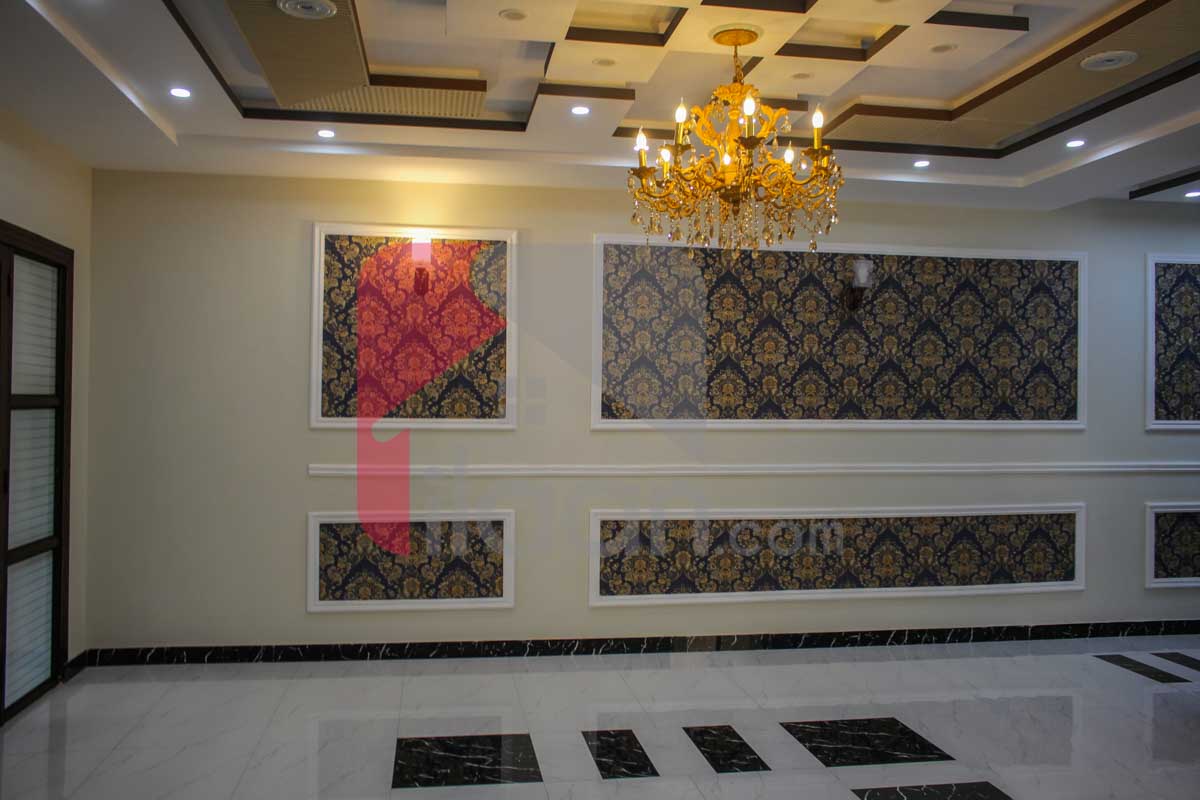 10 Marla House for Sale in Architects Engineers Housing Society, Lahore