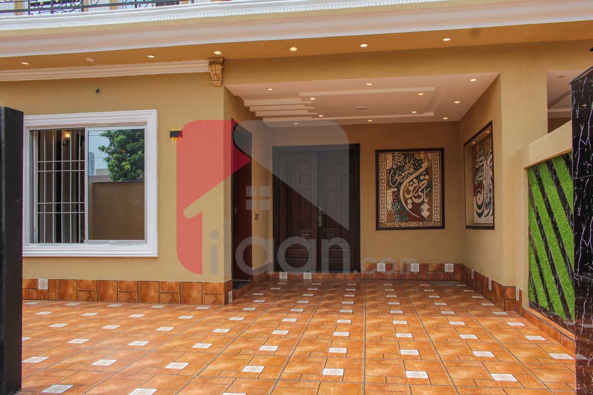10 Marla House for Sale in Architects Engineers Housing Society, Lahore