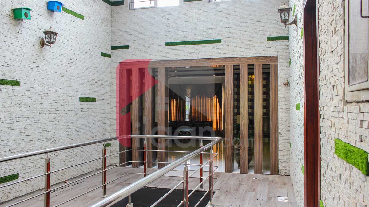 2 Kanal House for Sale in Block A, UET Housing Society, Lahore