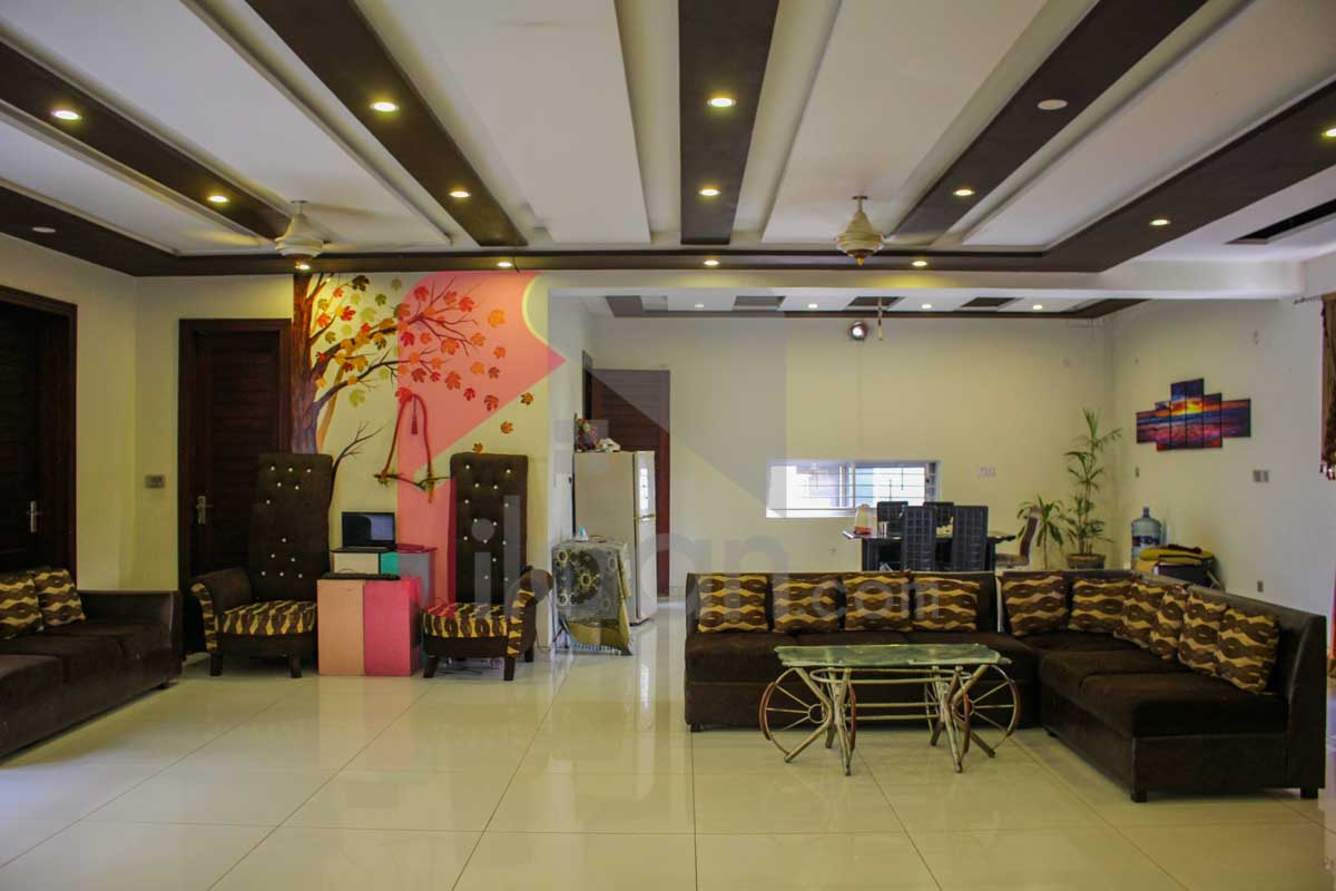 2 Kanal House for Sale in Block A, UET Housing Society, Lahore