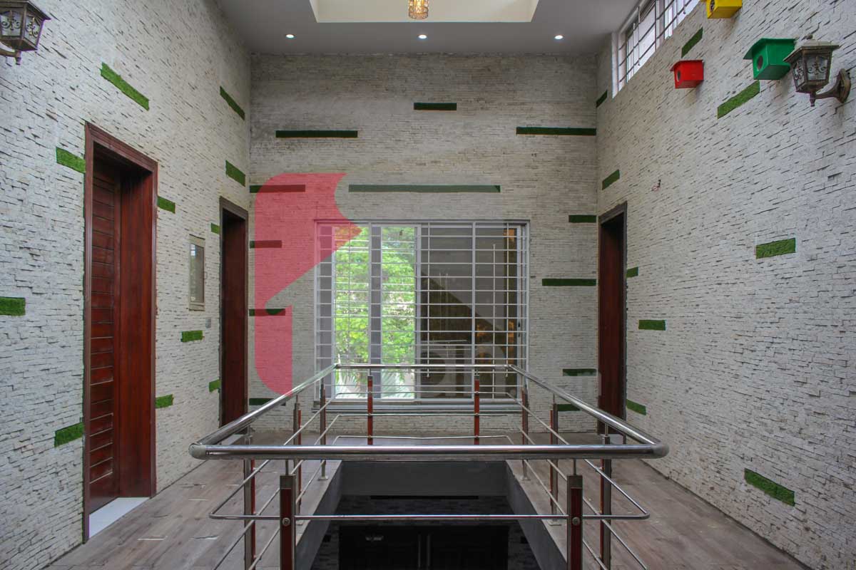 2 Kanal House for Sale in Block A, UET Housing Society, Lahore