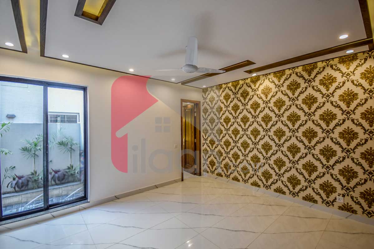 10 Marla House for Sale in Formanites Housing Scheme, Lahore