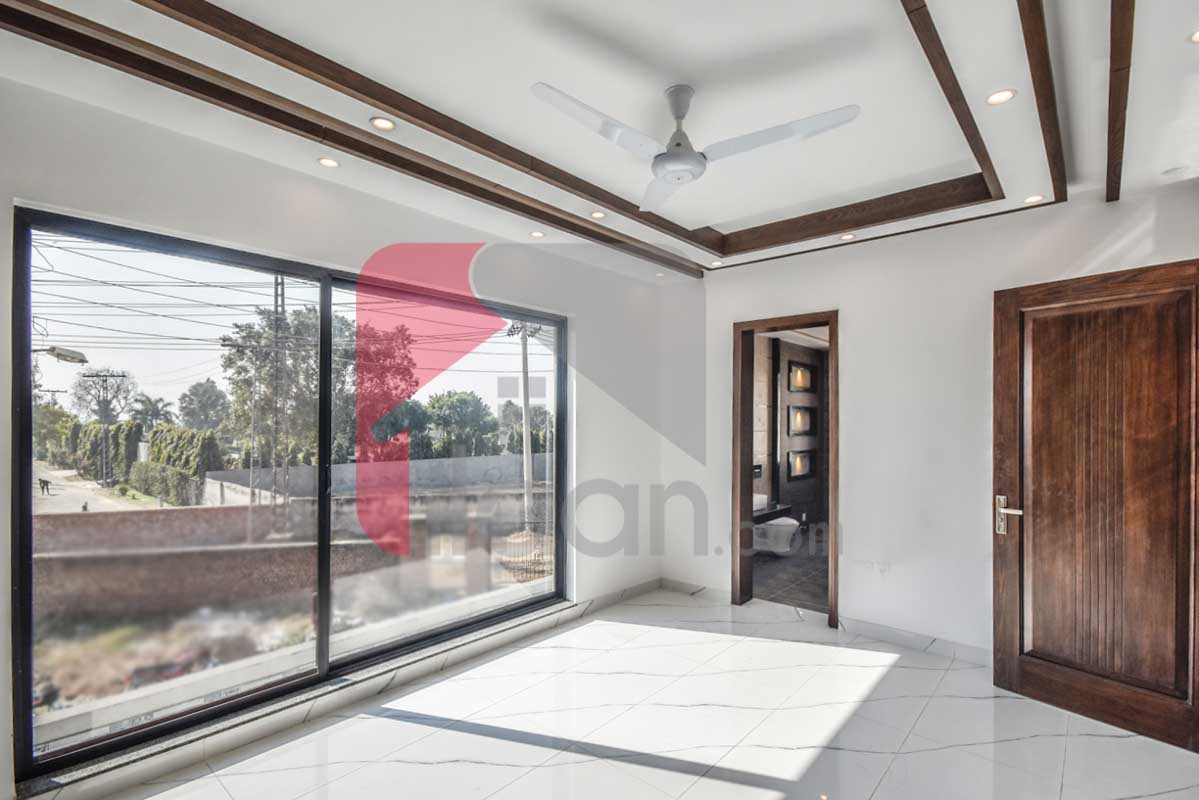 10 Marla House for Sale in Formanites Housing Scheme, Lahore