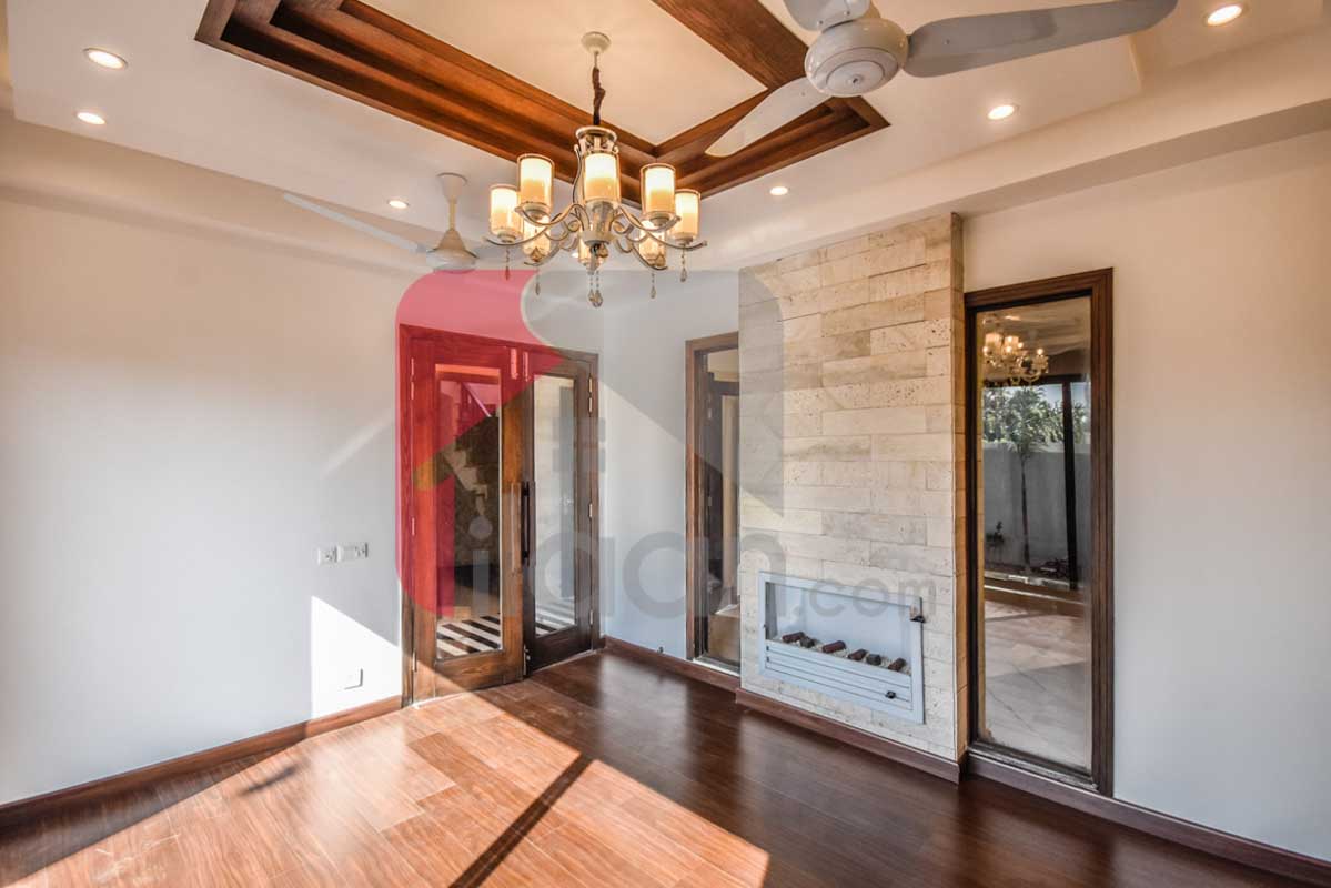 10 Marla House for Sale in Formanites Housing Scheme, Lahore