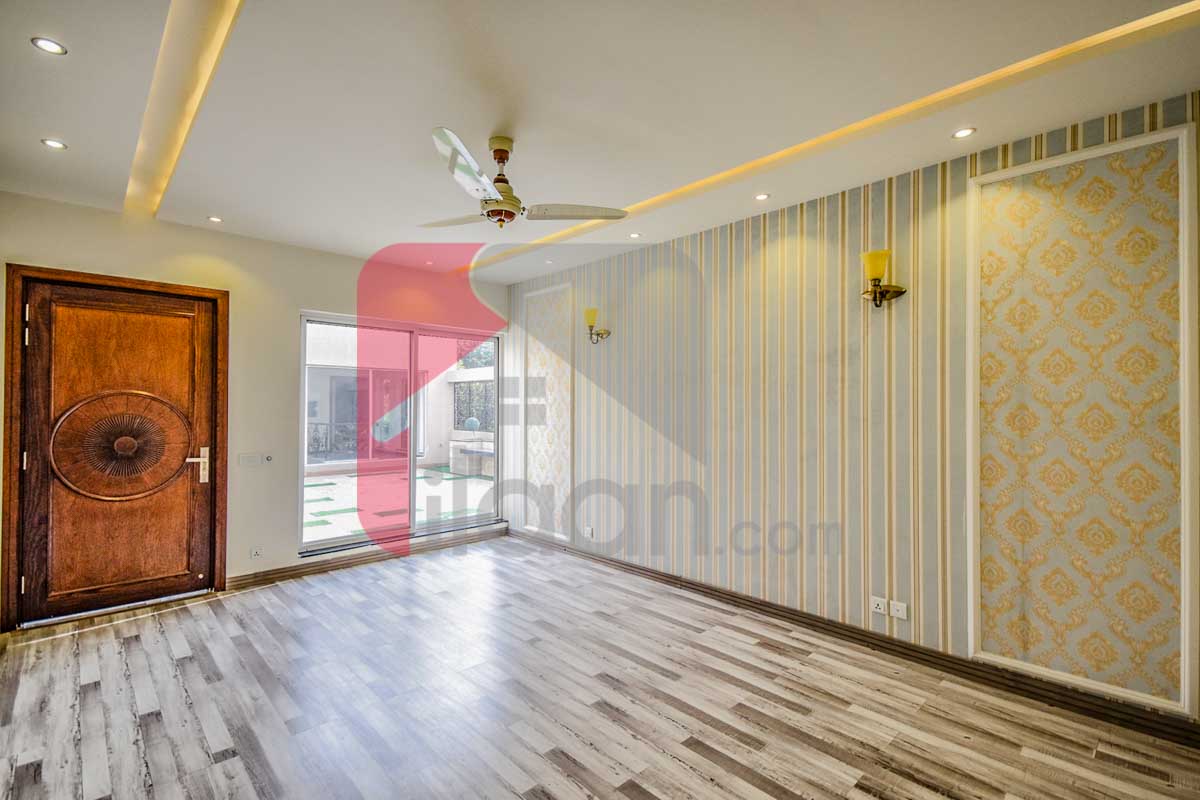 10 Marla House for Sale in Phase 6, DHA Lahore